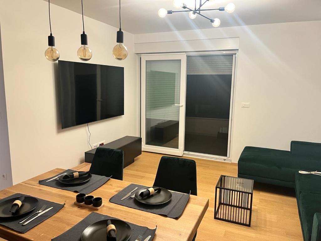 Olive Oasis Penthouse With Jacuzzi Apartamento *