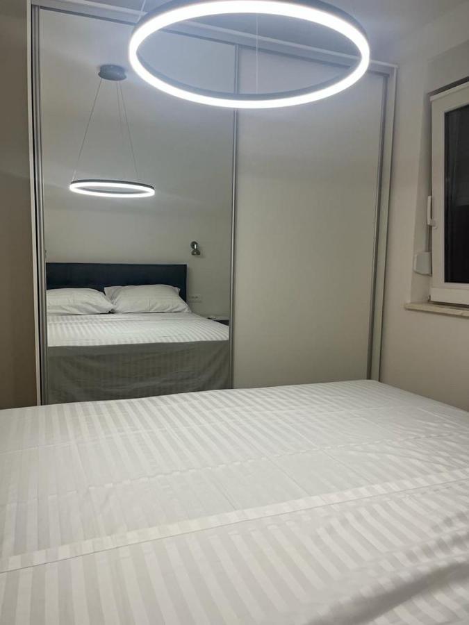 Olive Oasis Penthouse With Jacuzzi Apartamento Zadar