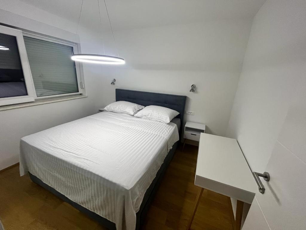 Olive Oasis Penthouse With Jacuzzi Apartamento