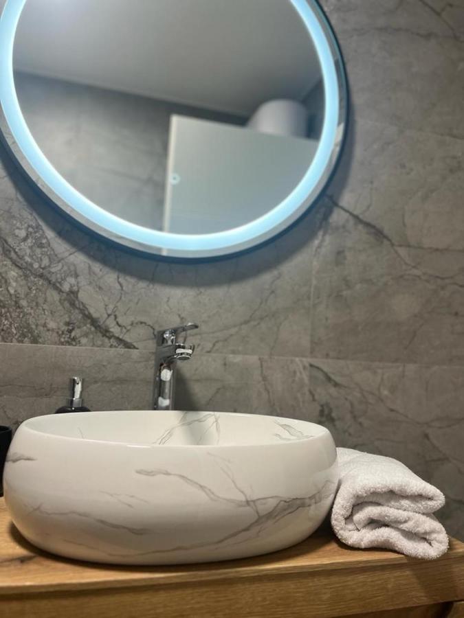 Olive Oasis Penthouse With Jacuzzi * Zadar