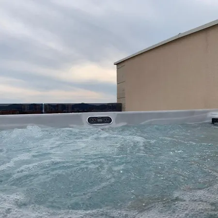 Apartamento Olive Oasis Penthouse With Jacuzzi Zadar Exterior foto