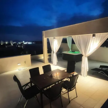 Apartamento Olive Oasis Penthouse With Jacuzzi Zadar Exterior foto